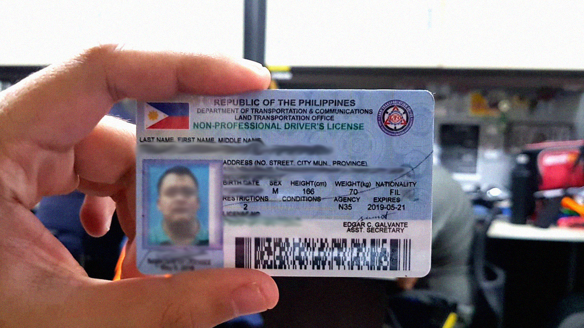 fake drivers license picture generator